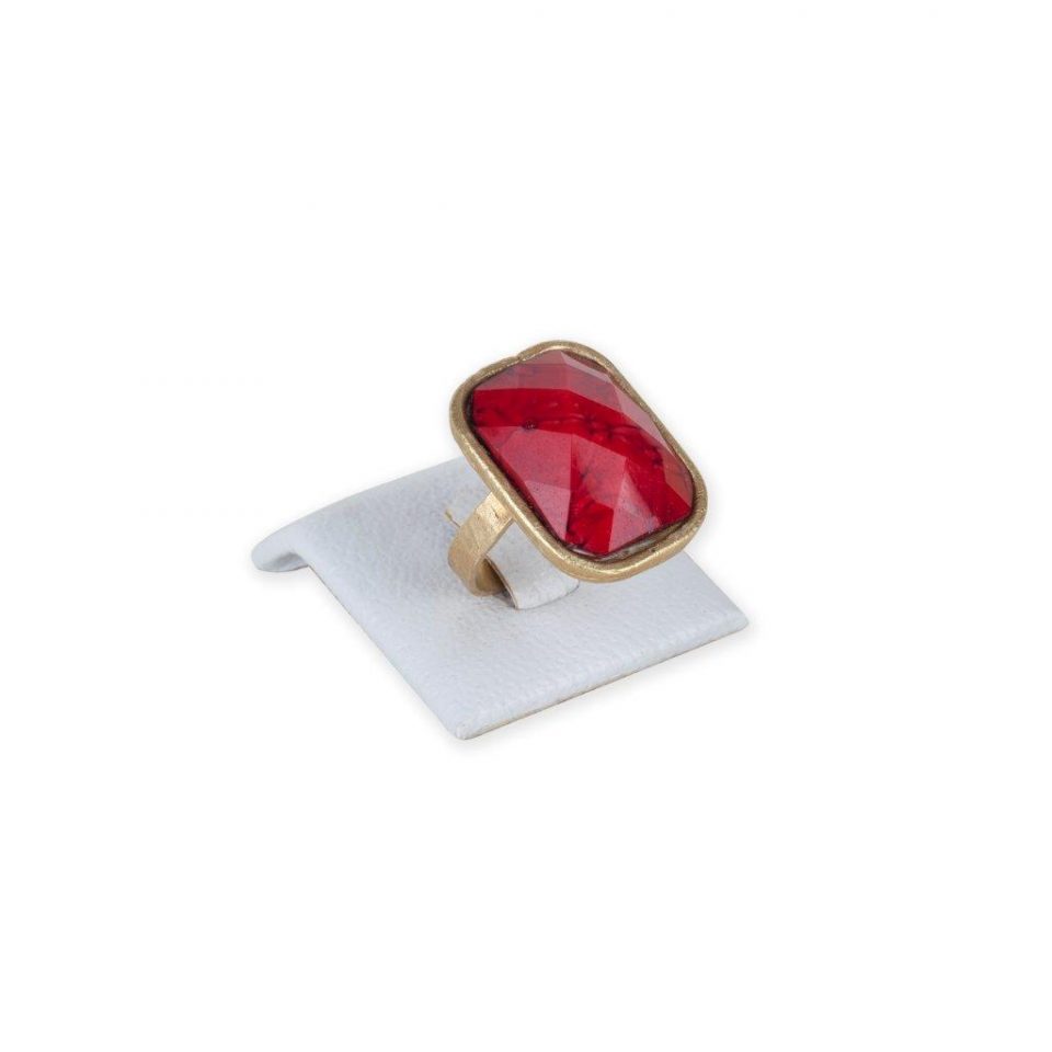 red-square-ring