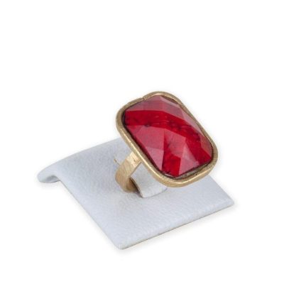 red-square-ring