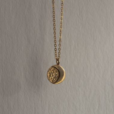 small moon necklace, 24k goldplated sunny designs handmade necklace, κολιε φεγγάρι 24 επιχρυσωμα ελληνικης κατασκευης χειροποίητο κοσμημα