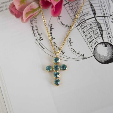Heavenly Cross necklace with turquoise stone, handmade artisan pendant in 24k gold plated brass on durable stainless steel chain, symbolic spiritual jewelry, boho cross necklace, unique handmade small business accessory by Sunny Designs, Κολιέ Heavenly Cross με τιρκουάζ πέτρα, χειροποίητο μενταγιόν σταυρού από ορείχαλκο επιχρυσωμένο 24 καράτια σε ατσάλινη αλυσίδα, πνευματικό κόσμημα, boho χειροποίητο αξεσουάρ, μοναδικό κόσμημα μικρής επιχείρησης Sunny Designs