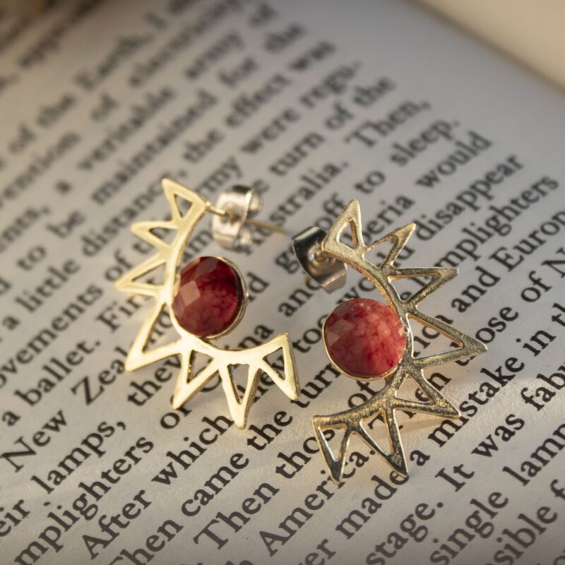 Corona Sun earrings with Pomegranate stone | Sunny Designs - Image 5