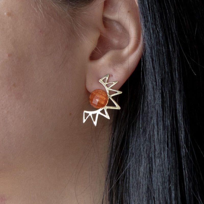 sun earrings orange stone, handmade sun jewelry, orange stone earrings, Sunny Designs earrings, vibrant jewelry, boho sun earrings, artisan handmade earrings, orange gemstone accessories σκουλαρίκια ήλιος, σκουλαρίκια με πορτοκαλί πέτρα, χειροποίητα κοσμήματα, Sunny Designs σκουλαρίκια, ζωηρά σκουλαρίκια, boho κοσμήματα, πορτοκαλί πέτρα, artisan κοσμήματα