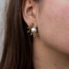 sun earrings with pearl, handmade sun jewelry, pearl sun earrings, Sunny Designs earrings, celestial earrings, boho chic pearl jewelry, pearl drop earrings, radiant earrings with pearl σκουλαρίκια ήλιος, σκουλαρίκια με μαργαριτάρι, κοσμήματα Sunny Designs, χειροποίητα σκουλαρίκια, ηλιακά σκουλαρίκια, μαργαριταρένια σκουλαρίκια, boho κοσμήματα, κομψά γυναικεία σκουλαρίκια, με περλα