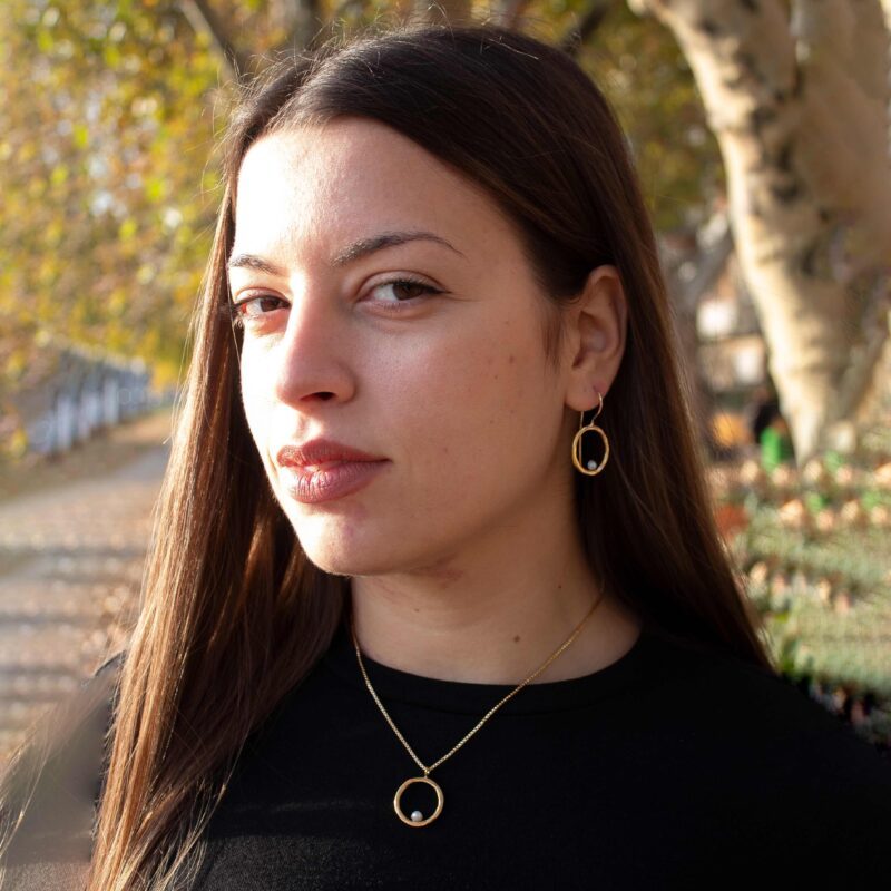 sunny designs, σκουλαρίκια κυκλος με περλα στο κεντρο