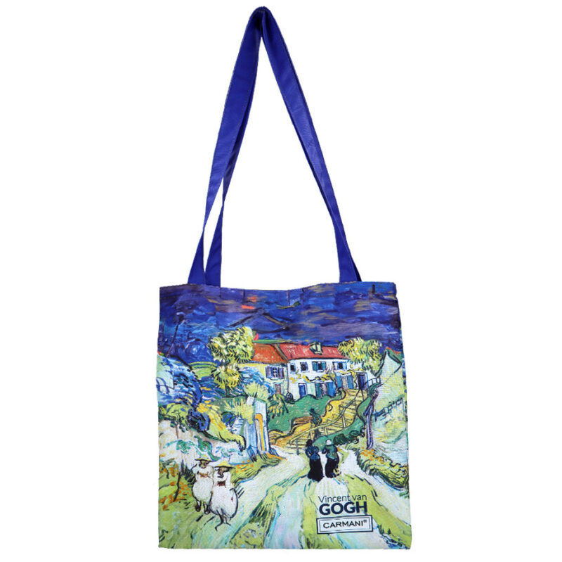 "Elevate your style with our V. van Gogh-inspired tote bag by Carmani, adorned with the picturesque 'Country Road' design. This 39x44cm tote, complete with an interior pocket, seamlessly blends art and fashion, making it the perfect accessory for art enthusiasts and fashion-forward individuals." "Αναβαθμίστε το στυλ σας με την τσάντα tote της Carmani, εμπνευσμένη από τον V. van Gogh και διακοσμημένη με τον γραφικό σχεδιασμό 'Χώρος της Εξοχής'. Αυτή η τσάντα διαστάσεων 39x44cm, με εσωτερική τσέπη, συνδυάζει αρμονικά την τέχνη και τη μόδα, καθιστώντας την ιδανική αξεσουάρ για λάτρεις της τέχνης και εκείνους που ακολουθούν τις τελευταίες τάσεις."