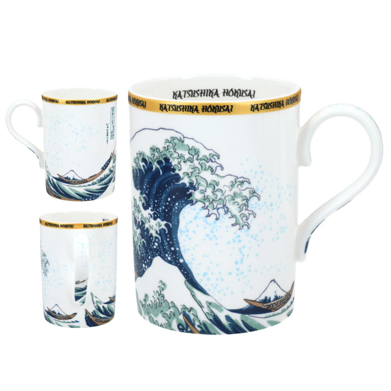 "Αναβαθμίστε την εμπειρία του καφέ σας με το 'Great Wave in Kanagawa' Mug από τον K. Hokusai της Carmani, κατασκευασμένο από εξαιρετική πορσελάνη χωρητικότητας 380ml. Αυτή η εξαιρετικά καλλιτεχνική αναπαράσταση του εμβληματικού κύματος αποτελεί έκθεση του λαμπρού Ιαπωνικού ζωγράφου. Η απλή κούπα από πορσελάνη αναπαράγει πιστά κάθε τμήμα του έργου χωρίς παραμορφώσεις." "Elevate your coffee experience with the 'Great Wave in Kanagawa' Mug by K. Hokusai from Carmani, crafted from excellent porcelain with a 380ml capacity. This extremely artistic representation of the iconic wave is a showcase of the brilliance of the prominent Japanese painter. The simple porcelain mug faithfully reproduces each part of the work without distortion."