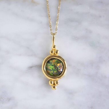 Harmony necklace with iridescent blue stone, handmade artisan pendant in 24k gold plated brass on stainless steel chain, symbolic circle jewelry, boho gemstone necklace, unique handmade small business accessory by Sunny Designs Χειροποίητο κολιέ Harmony με ιριδίζουσα μπλε πέτρα, μενταγιόν από επιχρυσωμένο ορείχαλκο και ατσάλινη αλυσίδα, affordable bohemian artisan jewelry, καλλιτεχνικό και πνευματικό κόσμημα Sunny Designs