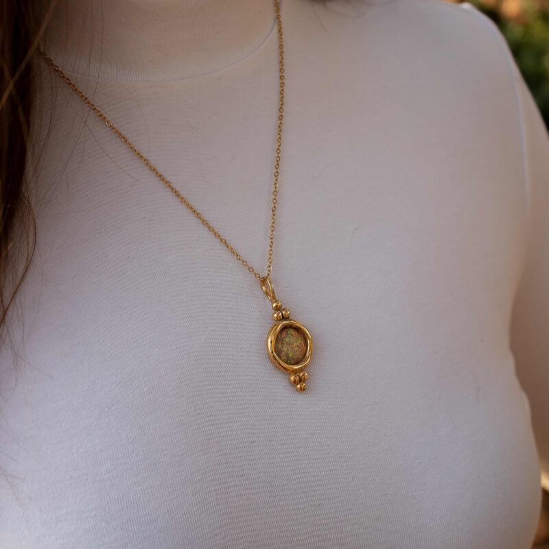 Harmony necklace with Iridescent White stone | Sunny Designs - Image 5