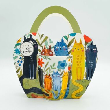 υπέροχη κουπα με γάτα πορσελάνη, κούπα με γάτες, κούπα πορσελάνης για λατρεις των γατών , κούπα με σουρωτήρι, κούπα για τσάι, κούπα με καπάκι, κούπα με γάτες, , δωρο κούπα, πασχαλινό δώρο, μοσχάτο δώρα, κούπα με ΄γατες, mug with cats porcelain