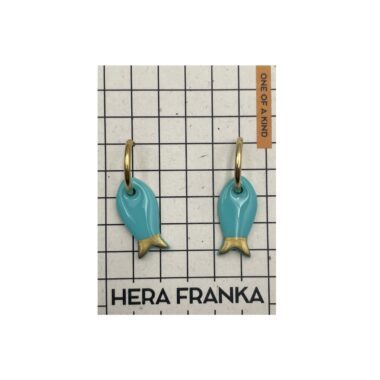 Handmade polymer clay earrings – unique, highly detailed, and beautifully crafted accessories for every occasion. Each pair is one-of-a-kind, featuring intricate designs and vibrant colors. Perfect for lovers of artisan jewelry and statement pieces. Χειροποίητα σκουλαρίκια από πολυμερικό πηλό – μοναδικά, λεπτομερή και εξαιρετικά όμορφα κοσμήματα για κάθε περίσταση. Κάθε ζευγάρι είναι μοναδικό, με περίτεχνα σχέδια και ζωντανά χρώματα. Ιδανικά για λάτρεις των χειροποίητων κοσμημάτων και εντυπωσιακών αξεσουάρ.