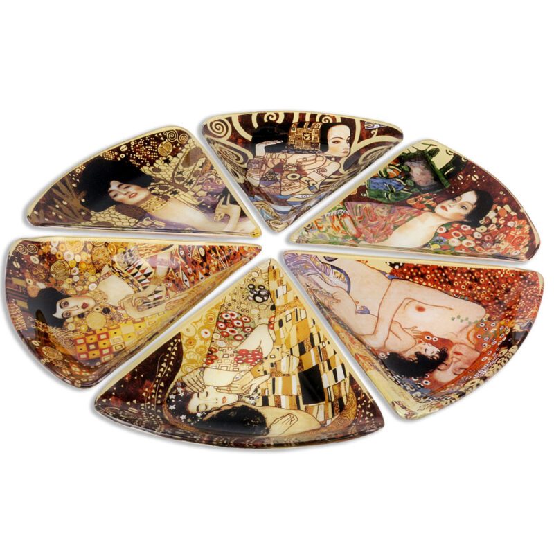 "Set of 6 decorative plates featuring a mix of 6 patterns from Gustav Klimt's paintings by Carmani. Gustav Klimt, decorative plates, art-inspired home decor, Klimt gift, stylish design, collectible plates, unique artwork, functional art, gift for art lovers. Σετ 6 διακοσμητικών πιάτων που διαθέτει μια ποικιλία από 6 σχέδια έργων του Γκούσταβ Κλιμτ από την Carmani. Γκούσταβ Κλιμτ, διακοσμητικά πιάτα, διακόσμηση σπιτιού εμπνευσμένη από τέχνη, δώρο Κλιμτ, στυλάτος σχεδιασμός, συλλεκτικά πιάτα, μοναδικό έργο τέχνης, λειτουργική τέχνη, δώρο για λάτρεις της τέχνης.