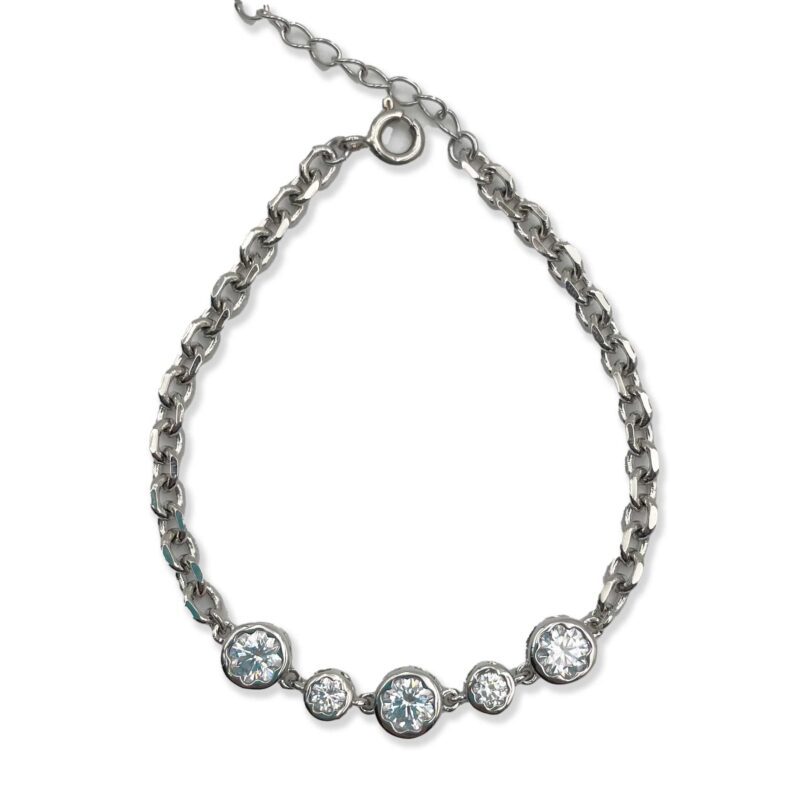 Elegant silver bracelet with zircon stones and delicate chain design, perfect for adding a touch of sparkle to any outfit. silver bracelet, zircon stone bracelet, chain bracelet, elegant silver jewelry, zircon jewelry, sparkling bracelet, women’s bracelet, silver chain bracelet, jewelry gift, luxury bracelet Κομψό ασημένιο βραχιόλι με ζιργκόν και λεπτή αλυσίδα, ιδανικό για να προσθέσει λάμψη σε κάθε εμφάνιση. ασημένιο βραχιόλι, βραχιόλι με ζιργκόν, βραχιόλι αλυσίδα, κομψό ασημένιο κόσμημα, κόσμημα με ζιργκόν, λαμπερό βραχιόλι, γυναικείο βραχιόλι, ασημένιο βραχιόλι αλυσίδα, δώρο κόσμημα, πολυτελές βραχιόλι