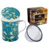 Vincent van Gogh mug, Almond Blossom mug, mug with saucer and lid, elegant mug set, art-inspired mug, decorative gift box, This elegant mug with a matching saucer and lid, inspired by Vincent van Gogh's iconic painting "Almond Blossom," is packaged in a decorative gift box. Perfect for art lovers. Greek: Κούπα Vincent van Gogh, κούπα Almond Blossom, κούπα με πιατάκι και καπάκι, κομψό σετ κούπας, κούπα εμπνευσμένη από τέχνη, διακοσμητική συσκευασία δώρου, Αυτή η κομψή κούπα με αντίστοιχο πιατάκι και καπάκι, εμπνευσμένη από τον εμβληματικό πίνακα του Vincent van Gogh "Ανθισμένη Αμυγδαλιά," είναι συσκευασμένη σε διακοσμητική συσκευασία δώρου. Ιδανικό δώρο για λάτρεις της τέχνης.