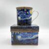 Mug – Van Gogh, Starry Night (Εναστρη Νύχτα) A beautifully crafted mug featuring Vincent van Gogh’s iconic "Starry Night" (Εναστρη Νύχτα). This mug brings to life the swirling night skies and vibrant stars of one of the most famous paintings in art history. Perfect for art lovers, this mug adds a touch of creativity and elegance to your daily routine. Van Gogh mug, Starry Night mug, Εναστρη Νύχτα mug, artistic mug, coffee mug, Van Gogh art, unique gift for art lovers, coffee mug for art enthusiasts, celestial art mug, high-quality ceramic mug, Christmas gifts. Κούπα – Βαν Γκογκ, Εναστρη Νύχτα Μια όμορφα κατασκευασμένη κούπα με το εμβληματικό έργο του Βαν Γκογκ "Εναστρη Νύχτα". Αυτή η κούπα ζωντανεύει τους κυματιστούς νυχτερινούς ουρανούς και τα ζωντανά αστέρια από έναν από τους πιο διάσημους πίνακες στην ιστορία της τέχνης. Ιδανική για λάτρεις της τέχνης, αυτή η κούπα προσφέρει μια πινελιά δημιουργικότητας και κομψότητας στην καθημερινότητά σας. Κούπα Βαν Γκογκ, κούπα Εναστρη Νύχτα, καλλιτεχνική κούπα, κούπα καφέ, τέχνη Βαν Γκογκ, μοναδικό δώρο για λάτρεις της τέχνης, κούπα καφέ για λάτρεις της τέχνης, αστρική καλλιτεχνική κούπα, υψηλής ποιότητας κεραμική κούπα, Χριστουγεννιάτικα δώρα