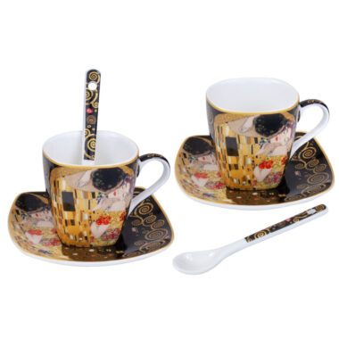 espresso cup set, Klimt espresso cups, The Kiss cup set, art-inspired espresso set, decorative gift box cups, elegant coffee set, Gustav Klimt gift, This set of two 100ml espresso cups with matching spoons, inspired by Klimt's masterpiece "The Kiss," is beautifully packaged in a decorative gift box, perfect for art and coffee lovers. Greek: σετ φλιτζάνια εσπρέσο, φλιτζάνια εσπρέσο Klimt, σετ φλιτζάνια The Kiss, σετ εσπρέσο εμπνευσμένο από την τέχνη, διακοσμητική συσκευασία δώρου, κομψό σετ καφέ, δώρο Gustav Klimt, Το σετ περιλαμβάνει δύο φλιτζάνια εσπρέσο των 100ml με κουταλάκια, εμπνευσμένα από το αριστούργημα "The Kiss" του Klimt, σε διακοσμητική συσκευασία δώρου, ιδανικό για λάτρεις της τέχνης και του καφέ.