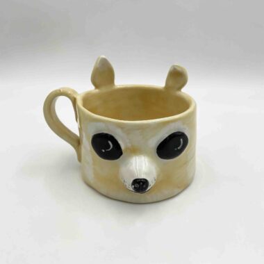 Handmade ceramic dog-themed mugs featuring beautifully crafted designs of popular dog breeds: Husky, Cocker Spaniel, Maltese, Chihuahua, and Pug. Perfect for dog lovers seeking unique and functional pottery that celebrates their favorite pets. Χειροποίητες κεραμικές κούπες με θέμα σκύλους, με υπέροχα σχέδια δημοφιλών φυλών: Χάσκι, Κόκερ Σπάνιελ, Μαλτέζ, Τσιουάουα και Παγκ. Ιδανικές για λάτρεις των σκύλων που αναζητούν μοναδική και χρηστική κεραμική που τιμά τα αγαπημένα τους κατοικίδια.