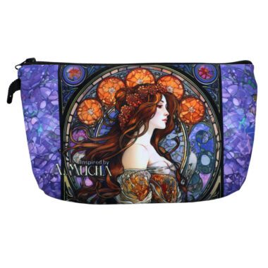 Cosmetic bag - Inspired by the artwork of A. Mucha (CARMANI) A must-have for every woman – this beautifully decorated cosmetic bag with a zipper closure is perfect for keeping your essentials organized. The intricate patterns inspired by the works of A. Mucha make it a unique and stylish accessory for any occasion. Elegant cosmetic bag inspired by A. Mucha’s artwork, zipper closure, decorative cosmetic bag, women’s accessory, organizer, art-inspired design, stylish cosmetic pouch, travel-friendly bag, makeup organizer, gift for women, art lovers gift. Τσάντα καλλυντικών - Εμπνευσμένη από τα έργα του A. Mucha (CARMANI) Ένα απαραίτητο αξεσουάρ για κάθε γυναίκα – αυτή η πανέμορφα διακοσμημένη τσάντα καλλυντικών με φερμουάρ είναι ιδανική για να κρατάτε τα απαραίτητα οργανωμένα. Τα περίπλοκα σχέδια εμπνευσμένα από τα έργα του A. Mucha την καθιστούν ένα μοναδικό και στυλάτο αξεσουάρ για κάθε περίσταση.Κομψή τσάντα καλλυντικών εμπνευσμένη από τα έργα του A. Mucha, φερμουάρ, διακοσμητική τσάντα καλλυντικών, αξεσουάρ για γυναίκες, οργάνωση, σχέδιο εμπνευσμένο από την τέχνη, στυλάτη τσάντα καλλυντικών, τσάντα για ταξίδια, οργάνωση μακιγιάζ, δώρο για γυναίκες, δώρο για λάτρεις της τέχνης.