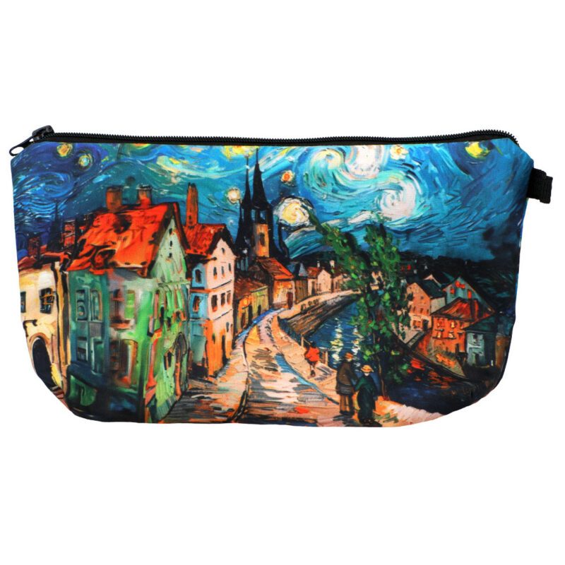 This cosmetic bag combines functionality and art, featuring designs inspired by Vincent van Gogh’s masterpieces. Its compact size and zipper closure make it perfect for organizing makeup and essentials, while the artistic patterns add a unique, stylish touch.Cosmetic bag inspired by Vincent van Gogh, art-inspired makeup bag, zipper cosmetic pouch, stylish travel bag, women’s accessory, artistic gift, organizer for beauty essentials, Van Gogh design, compact and functional bag, art lover’s gift. Αυτή η τσάντα καλλυντικών συνδυάζει λειτουργικότητα και τέχνη, με σχέδια εμπνευσμένα από τα αριστουργήματα του Βίνσεντ βαν Γκογκ. Το συμπαγές μέγεθός της και το φερμουάρ την καθιστούν ιδανική για την οργάνωση των καλλυντικών και των απαραίτητων ειδών, ενώ τα καλλιτεχνικά σχέδια προσθέτουν μια μοναδική και κομψή πινελιά. Τσάντα καλλυντικών εμπνευσμένη από τον Βίνσεντ βαν Γκογκ, τσάντα μακιγιάζ με σχέδιο τέχνης, τσάντα καλλυντικών με φερμουάρ, στυλάτη τσάντα ταξιδιού, αξεσουάρ για γυναίκες, καλλιτεχνικό δώρο, οργάνωση για καλλυντικά, σχέδιο Βαν Γκογκ, συμπαγής και λειτουργική τσάντα, δώρο για λάτρεις της τέχνης.