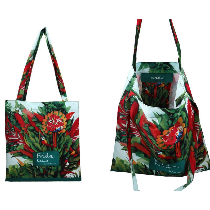 Shoulder/Tote Bag - Frida Kahlo (CARMANI). A solid and practical bag inspired by the art of Frida Kahlo. Ideal for shopping or daily use, with an additional inside pocket for easy access to your essentials. The vibrant design brings a touch of art to your everyday style. Τσάντα ώμου/Τσάντα tote - Φρίντα Κάλο (CARMANI). Μια στιβαρή και πρακτική τσάντα εμπνευσμένη από την τέχνη της Φρίντα Κάλο. Ιδανική για ψώνια ή καθημερινή χρήση, με επιπλέον εσωτερική τσέπη για εύκολη πρόσβαση στα απαραίτητα. Ο ζωντανός σχεδιασμός προσφέρει μια πινελιά τέχνης στο καθημερινό σας στυλ. Keywords in English & Greek: Shoulder bag, tote bag, Frida Kahlo, shopping bag, art-inspired bag, practical bag, everyday bag, inside pocket, essential storage, gift for art lovers, Frida Kahlo design, fashionable tote, Τσάντα ώμου, Τσάντα tote, τσάντα τέχνης.