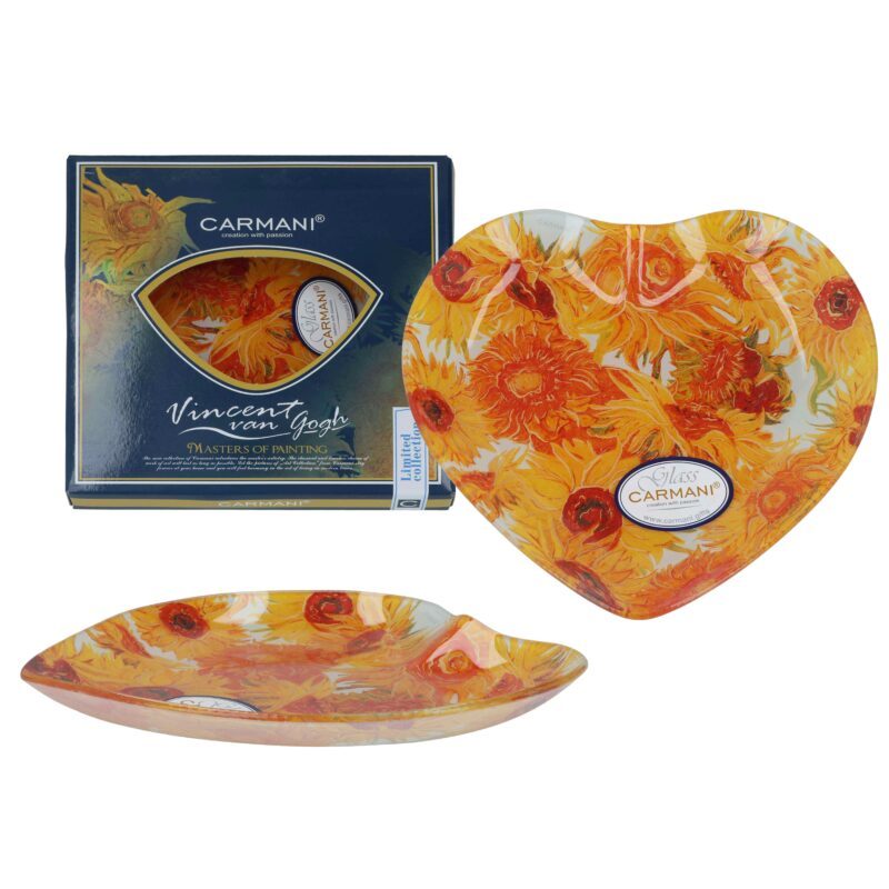 Heart-shaped decorative plate featuring Van Gogh's Sunflowers. This elegant ceramic plate is a stunning addition to any home, perfect as both a decorative piece and a functional serving dish. A wonderful gift for art lovers and admirers of Van Gogh's masterpieces. Keywords: heart-shaped plate, decorative plate, Van Gogh Sunflowers, ceramic art plate, home decor gift, sunflower-themed decor, unique serving plate, art lover gift, Van Gogh home collection, elegant ceramic plate.Διακοσμητικό πιάτο σε σχήμα καρδιάς με το έργο του Van Gogh Ηλιοτρόπια. Αυτό το κομψό κεραμικό πιάτο αποτελεί μια υπέροχη προσθήκη σε κάθε χώρο, ιδανικό τόσο για διακόσμηση όσο και για καθημερινή χρήση. Ένα ξεχωριστό δώρο για λάτρεις της τέχνης και του Van Gogh.διακοσμητικό πιάτο καρδιά, πιάτο Van Gogh Ηλιοτρόπια, κεραμικό πιάτο τέχνης, δώρο διακόσμησης σπιτιού, διακόσμηση με ηλιοτρόπια, μοναδικό πιάτο σερβιρίσματος, δώρο για λάτρεις της τέχνης, συλλογή Van Gogh για το σπίτι, κομψό κεραμικό πιάτο.