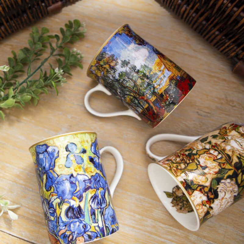 Mug Classic New - V. van Gogh, Garden (CARMANI). An elegant and charming mug featuring Vincent van Gogh's "Garden" painting. Perfect for enjoying coffee or tea with a friend, this 360ml mug combines artistic beauty with everyday use. Κούπα Classic New - Β. βαν Γκογκ, Κήπος (CARMANI). Μια κομψή και γοητευτική κούπα με το έργο "Κήπος" του Βίνσεντ βαν Γκογκ. Ιδανική για να απολαύσετε καφέ ή τσάι με έναν φίλο, αυτή η κούπα 360ml συνδυάζει την καλλιτεχνική ομορφιά με την καθημερινή χρήση. Classic mug, Vincent van Gogh, Garden, art mug, 360ml mug, Carmani mug, limited edition mug, luxury mug, van Gogh mug, Κήπος, πορσελάνη, κούπα τέχνης, κούπα με έργο τέχνης.