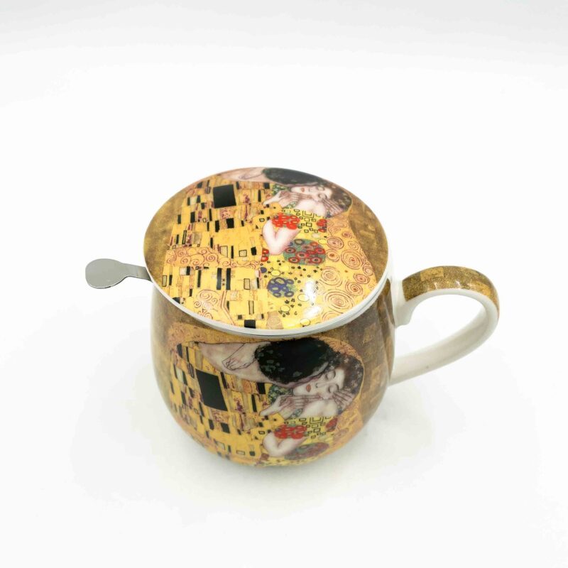 Elegant porcelain mugs featuring famous paintings, including Van Gogh’s Almond Blossom, Klimt’s The Kiss, and other iconic artworks. These beautifully crafted mugs are perfect for art lovers, combining timeless art with functionality. Each mug showcases a famous masterpiece, making it a unique gift for those who appreciate fine art. The durable porcelain ensures long-lasting use, and the artistic designs bring a touch of culture to your tea time.