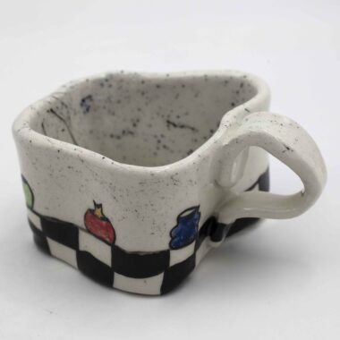 Handmade surreal ceramic mugs with unique artistic shapes, featuring dreamy paintings of ceramic pots, the moon, sun, and stars. A fusion of functionality and fantasy, these celestial-inspired mugs are perfect for lovers of mystical aesthetics and handmade pottery. Each piece is a work of art, bringing cosmic beauty to your daily rituals! Χειροποίητες σουρεαλιστικές κεραμικές κούπες με μοναδικά καλλιτεχνικά σχήματα, διακοσμημένες με ονειρικές ζωγραφιές από κεραμικά αγγεία, το φεγγάρι, τον ήλιο και τα αστέρια. Ένας μαγικός συνδυασμός λειτουργικότητας και φαντασίας, ιδανικός για όσους αγαπούν τη μυστικιστική αισθητική και την κεραμική τέχνη. Κάθε κούπα είναι ένα έργο τέχνης που φέρνει την κοσμική ομορφιά στις καθημερινές σας στιγμές!