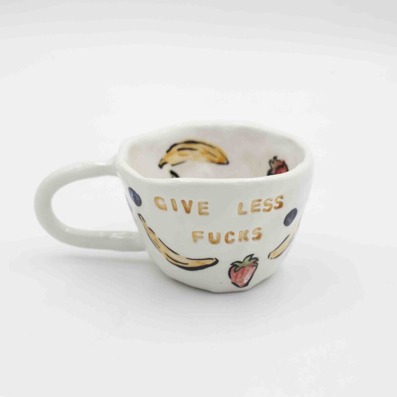 Handmade ceramic mug with messages inside and out, featuring unique floral, fruity, or minimalist designs. A beautifully crafted coffee mug, perfect for everyday use or as a thoughtful gift. Durable, stylish, and ideal for tea or coffee lovers." Greek: "Χειροποίητη κεραμική κούπα με μηνύματα στο εσωτερικό και το εξωτερικό, διακοσμημένη με μοναδικά φλοράλ, φρουτώδη ή minimal σχέδια. Κομψή και ανθεκτική κούπα καφέ, ιδανική για καθημερινή χρήση ή ως ξεχωριστό δώρο για λάτρεις του τσαγιού και του καφέ.