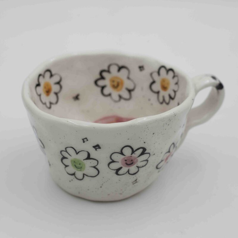 Handmade ceramic mug with messages inside and out, featuring unique floral, fruity, or minimalist designs. A beautifully crafted coffee mug, perfect for everyday use or as a thoughtful gift. Durable, stylish, and ideal for tea or coffee lovers." Greek: "Χειροποίητη κεραμική κούπα με μηνύματα στο εσωτερικό και το εξωτερικό, διακοσμημένη με μοναδικά φλοράλ, φρουτώδη ή minimal σχέδια. Κομψή και ανθεκτική κούπα καφέ, ιδανική για καθημερινή χρήση ή ως ξεχωριστό δώρο για λάτρεις του τσαγιού και του καφέ.