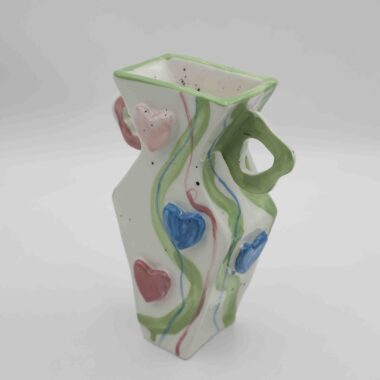 beautiful ceramic vase with lines and hearts and colors. Κεραμικό βάζο με καρδιές και γραμμές και παλ χρώματα.