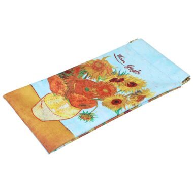 Soft eyeglass case with Van Gogh's "Sunflowers" artwork – artistic protection for your glasses.Van Gogh eyeglass case, Sunflowers soft case, artistic eyewear case, Carmani accessories, protective glasses case, stylish eyeglass holder, Van Gogh gifts, unique eyeglass case, art-inspired eyewear protection, gift ideas for art lovers. Μαλακή θήκη γυαλιών με το έργο "Ηλιοτρόπια" του Βαν Γκογκ – καλλιτεχνική προστασία για τα γυαλιά σας. θήκη γυαλιών Βαν Γκογκ, μαλακή θήκη γυαλιών Ηλιοτρόπια, καλλιτεχνική θήκη για γυαλιά, αξεσουάρ Carmani, προστατευτική θήκη γυαλιών, κομψή θήκη για γυαλιά, δώρα με τέχνη, μοναδικά αξεσουάρ, θήκες γυαλιών για λάτρεις της τέχνης