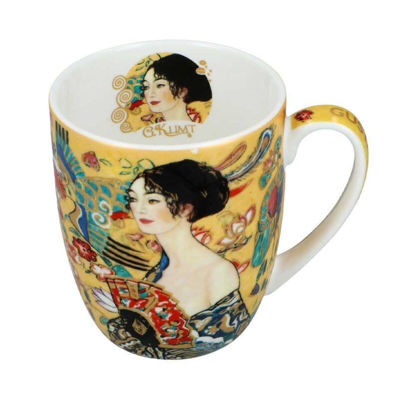 Κούπα Cameo με το έργο "Κυρία με Βεντάλια" του Gustav Klimt – κομψή πορσελάνινη κούπα 400ml της Carmani.κούπα Κλιμτ, πορσελάνινη κούπα Κυρία με Βεντάλια, Carmani πορσελάνη, καλλιτεχνική κούπα 400ml, Klimt αξεσουάρ κουζίνας, κούπα καφέ τέχνης, δώρα για λάτρεις της τέχνης, καλλιτεχνικά είδη σερβιρίσματος, Gustav Klimt πορσελάνη, Cameo mug with Gustav Klimt’s "Lady with a Fan" – elegant 400ml porcelain mug by Carmani.Klimt mug, Lady with a Fan cup, porcelain art mug, Carmani Klimt collection, artistic mugs, Gustav Klimt gift ideas, cameo coffee mug, elegant tea mug, 400ml porcelain mug, Klimt drinkware