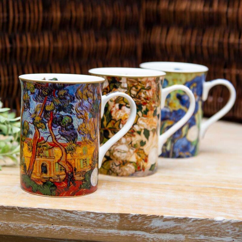 Van Gogh mug, Irises mug, Carmani classic mug, Van Gogh coffee mug, artistic mug, floral art mug, 360ml ceramic mug, gift for art lovers, classic art mug, Van Gogh inspired drinkware. κούπα Βαν Γκογκ, κούπα Ίριδες, Carmani κούπα, κούπα με έργο τέχνης, καλλιτεχνική κούπα, κούπα λουλούδια, 360ml κούπα, δώρο για λάτρεις της τέχνης, κούπα με πίνακα ζωγραφικής