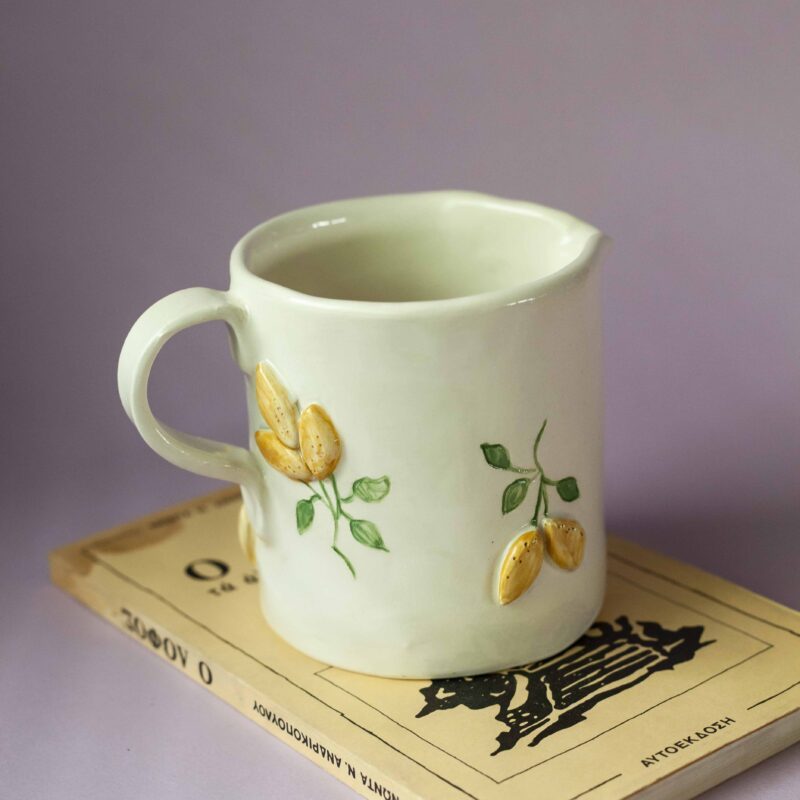 handmade ceramic jug with 3d lemons. χειροποίητη κεραμική κανάτα με 3d λεμόνια.