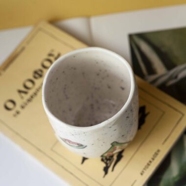 ceramic cup with figs. handmade and handpainted. perfect for ice coffee, juice and even water. Κεραμικό ποτήρι με ζωγραφισμένα σύκα. Ιδανικό για παγωμένο καφέ, χυμό ακομα και νερό.