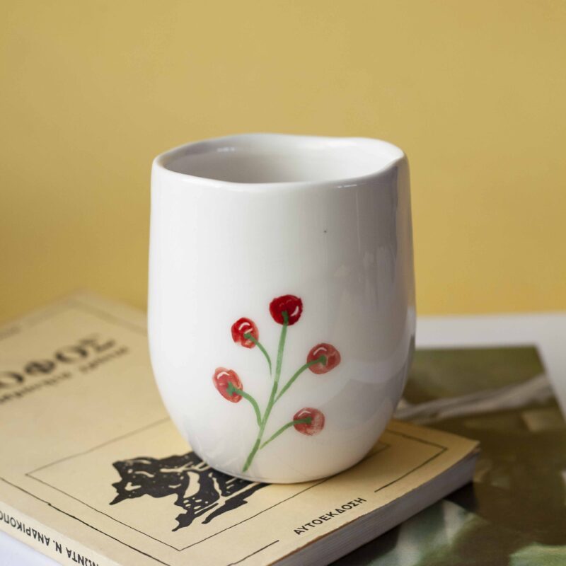 ceramic cup with tomatoes. handmade and handpainted. perfect for ice coffee, juice and even water. Κεραμικό ποτήρι με ζωγραφισμένες ντομάτες. Ιδανικό για παγωμένο καφέ, χυμό ακομα και νερό.