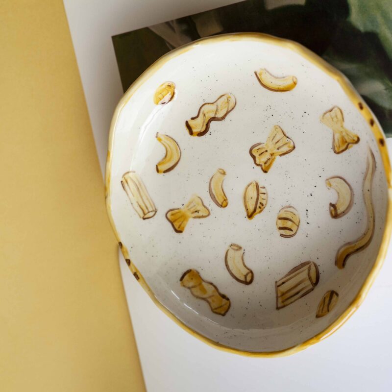ceramic plate with pasta. handmade and handpainted. beautiful and unique. perfect for pasta of course. χειροποίητο κεραμικό πιάτο με ζωγραφισμένα μακαρόνια. μοναδικό και τέλειο για μακαρόνια φυσικά.