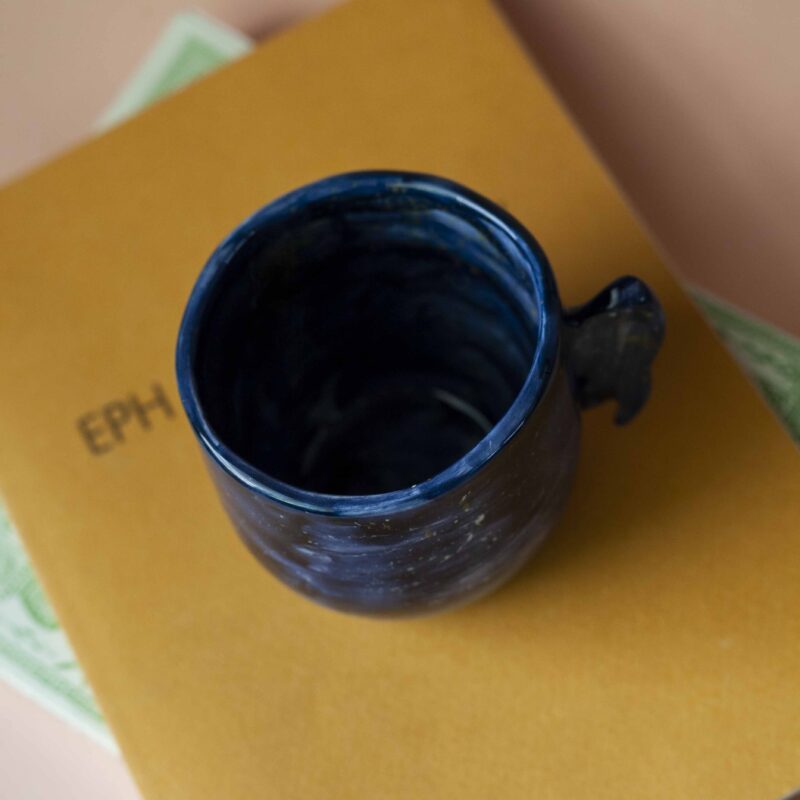 Ultra summer handmade ceramic mug. painted blue like the ocean and carved boat. perfect for capuccino, turkish coffee and espresso. Πολύ καλοκαιρινές κούπες με χαραγμένo καραβάκι πάνω. Τέλεια για καπουτσίνο, εσπρέσο, ελληνικό και τσάι.