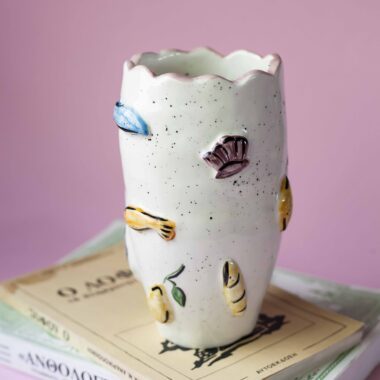 beautiful vase with 3d summer vibes. όμορφο χειροποίητο βάζο με 3d καλοκαιρινά πράγματα.