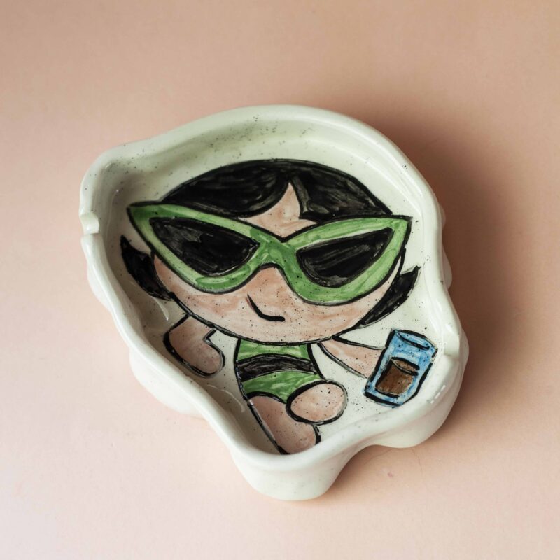 iconic butterfly with buttercup from powerpuff girls. τασακι με την μπατερκαπ.