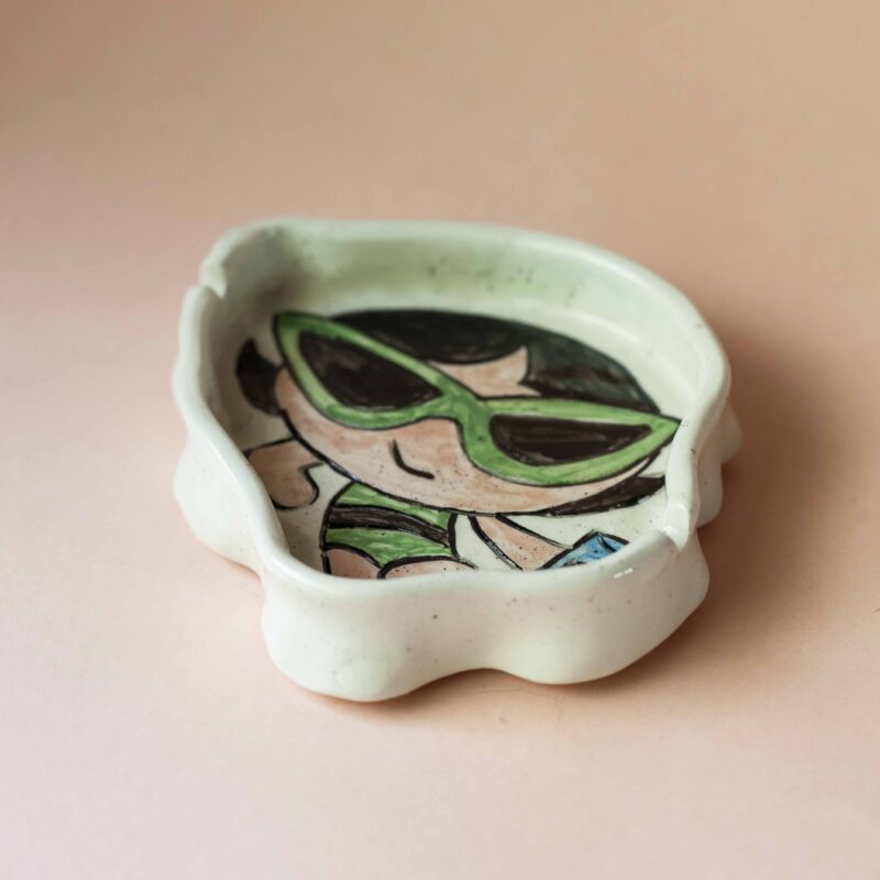 iconic butterfly with buttercup from powerpuff girls. τασακι με την μπατερκαπ.