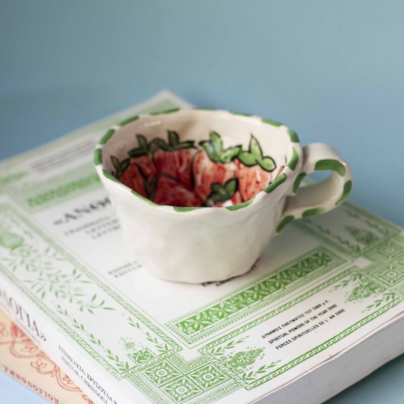 Mug with Strawberries - Mugaki - Image 2