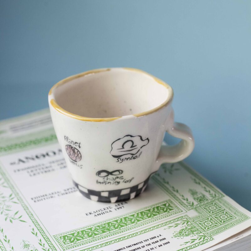 ceramic mug with libra and libra vibes. κεραμική κούπα με ζυγαριά του ζυγού και πλανητη και σύμβολο.
