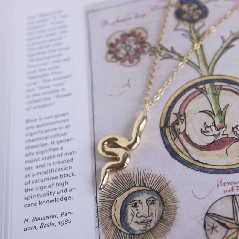 Big snake necklace, handmade large serpent pendant in 24k gold plated brass on stainless steel chain, symbolic snake jewelry, bold statement boho necklace, unique handmade small business accessory by Sunny Designs Κολιέ Big Snake, χειροποίητο μεγάλο μενταγιόν φιδιού από ορείχαλκο επιχρυσωμένο 24 καράτια σε ατσάλινη αλυσίδα, συμβολικό και μυστηριακό boho κόσμημα, μοναδικό χειροποίητο αξεσουάρ Sunny Designs