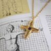 Κολιέ Maria’s Cross με μπορντό πέτρα, χειροποίητο μενταγιόν σταυρού από ορείχαλκο επιχρυσωμένο 24 καράτια σε ατσάλινη αλυσίδα, πνευματικό κόσμημα, boho χειροποίητο αξεσουάρ, μοναδικό κόσμημα μικρής επιχείρησης Sunny Designs, Maria’s Cross necklace with burgundy stone, elegant handmade 24k gold plated brass cross pendant, boho spiritual jewelry for daily wear, layering necklace, artisan creation by Sunny Designs small business