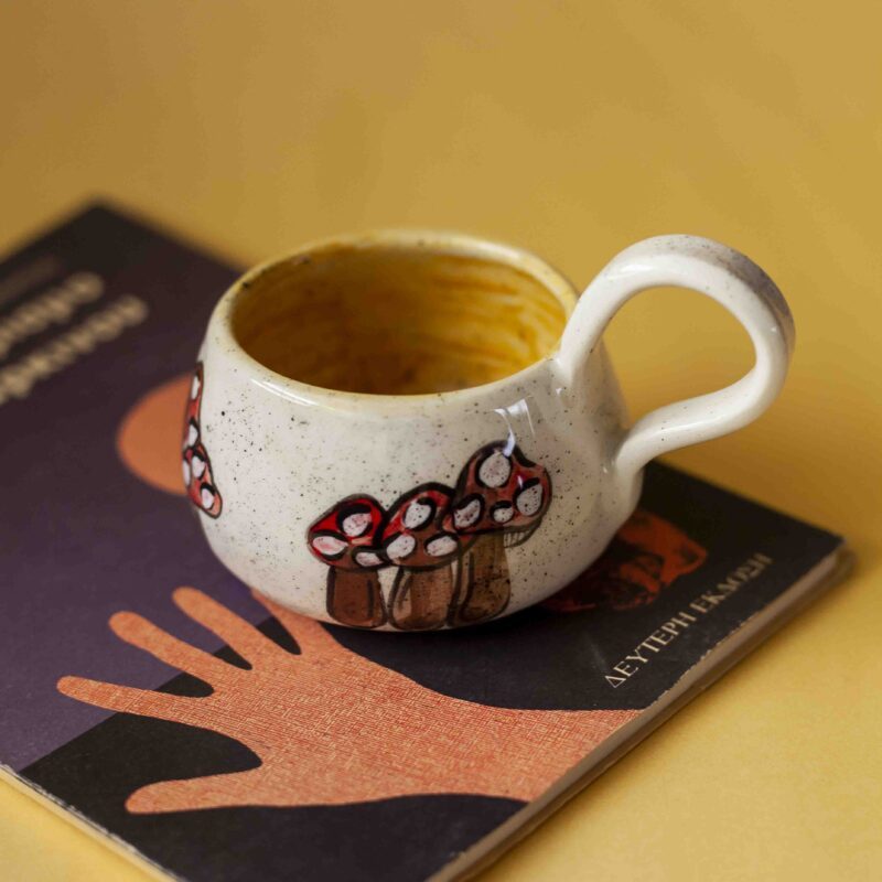 small espresso cup. In fall and Halloween Vibes. perfect for espresso. μικρό εσπρέσσο φλιτζανάκι σε Χαλογουιν και φθινοπωρινά vibes.