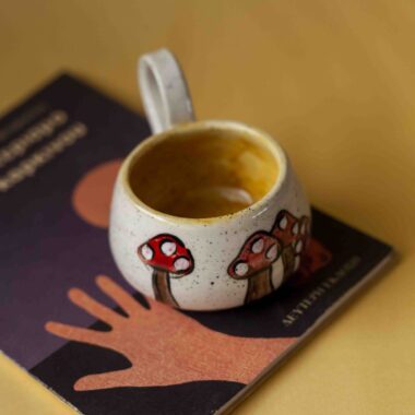 small espresso cup. In fall and Halloween Vibes. perfect for espresso. μικρό εσπρέσσο φλιτζανάκι σε Χαλογουιν και φθινοπωρινά vibes.