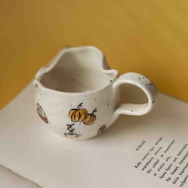small espresso cup. In fall and Halloween Vibes. perfect for espresso. μικρό εσπρέσσο φλιτζανάκι σε Χαλογουιν και φθινοπωρινά vibes.