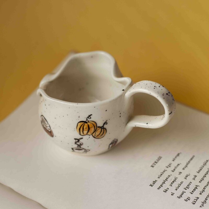 small espresso cup. In fall and Halloween Vibes. perfect for espresso. μικρό εσπρέσσο φλιτζανάκι σε Χαλογουιν και φθινοπωρινά vibes.