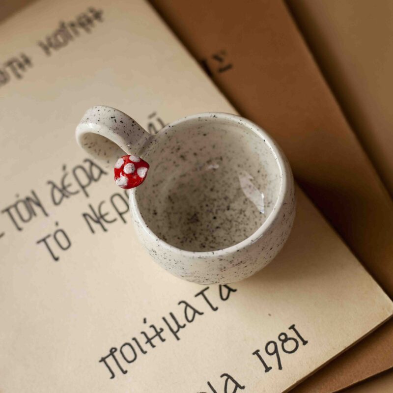 small espresso cup. In fall and Halloween Vibes. perfect for espresso. μικρό εσπρέσσο φλιτζανάκι σε Χαλογουιν και φθινοπωρινά vibes.